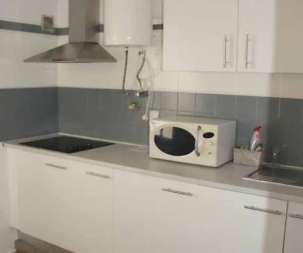 アパート And Pool ラゴス